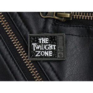 THE TWILIGHT ZONE 60s Retro Rod Serling Enamel Backpack Pin NEW NWOT